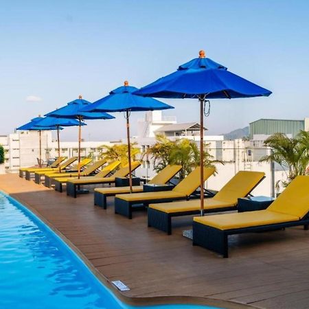 Days Inn By Wyndham Patong Beach Екстериор снимка