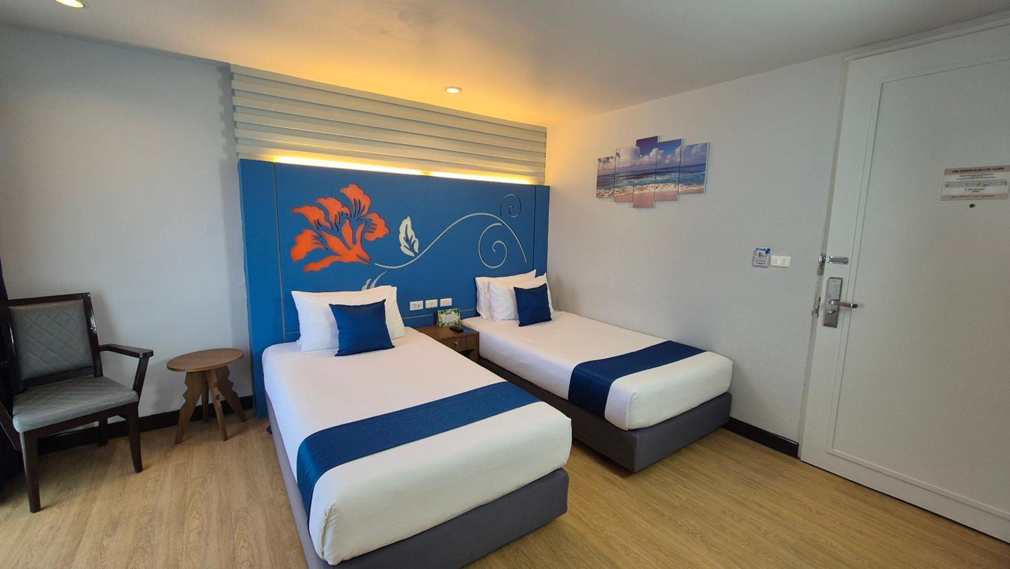 Days Inn By Wyndham Patong Beach Екстериор снимка