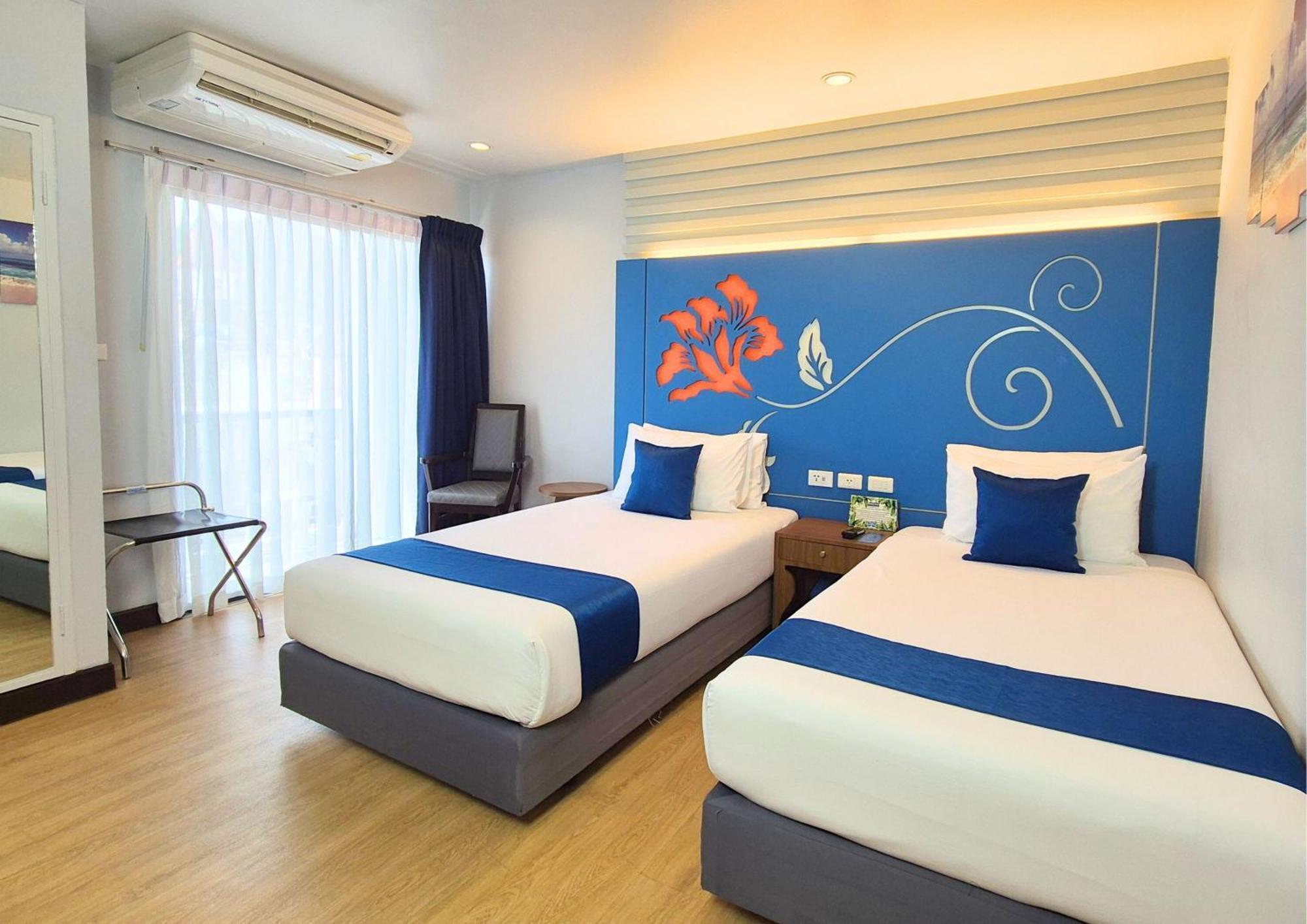 Days Inn By Wyndham Patong Beach Екстериор снимка