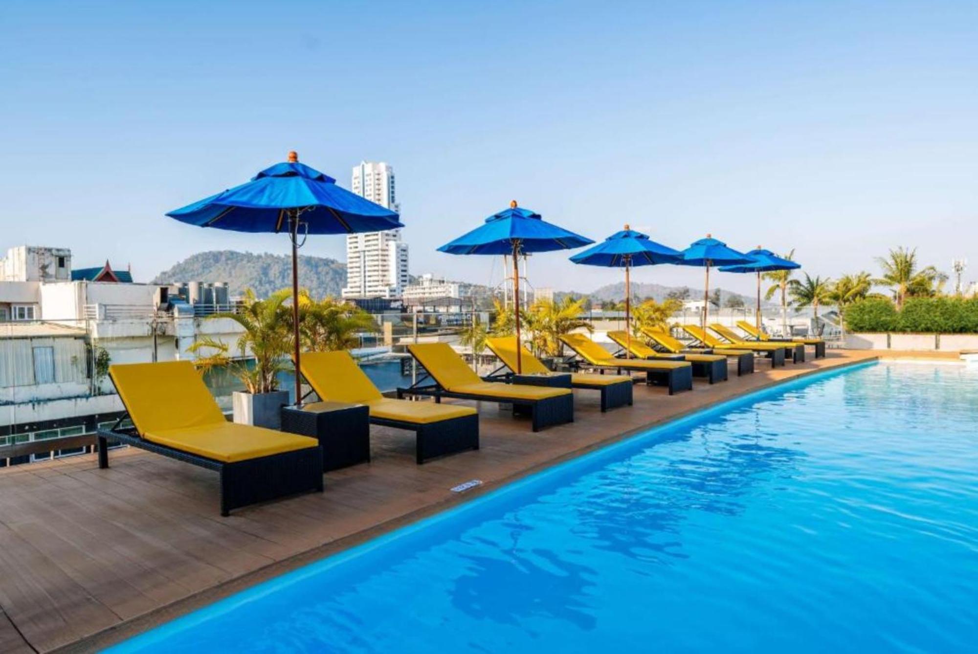 Days Inn By Wyndham Patong Beach Екстериор снимка